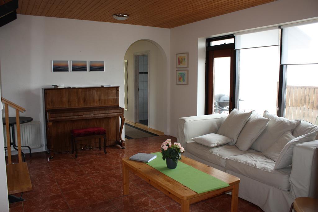 Reykjarholl Guesthouse Gimbur מראה חיצוני תמונה