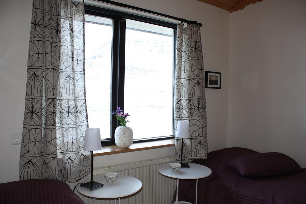 Reykjarholl Guesthouse Gimbur חדר תמונה