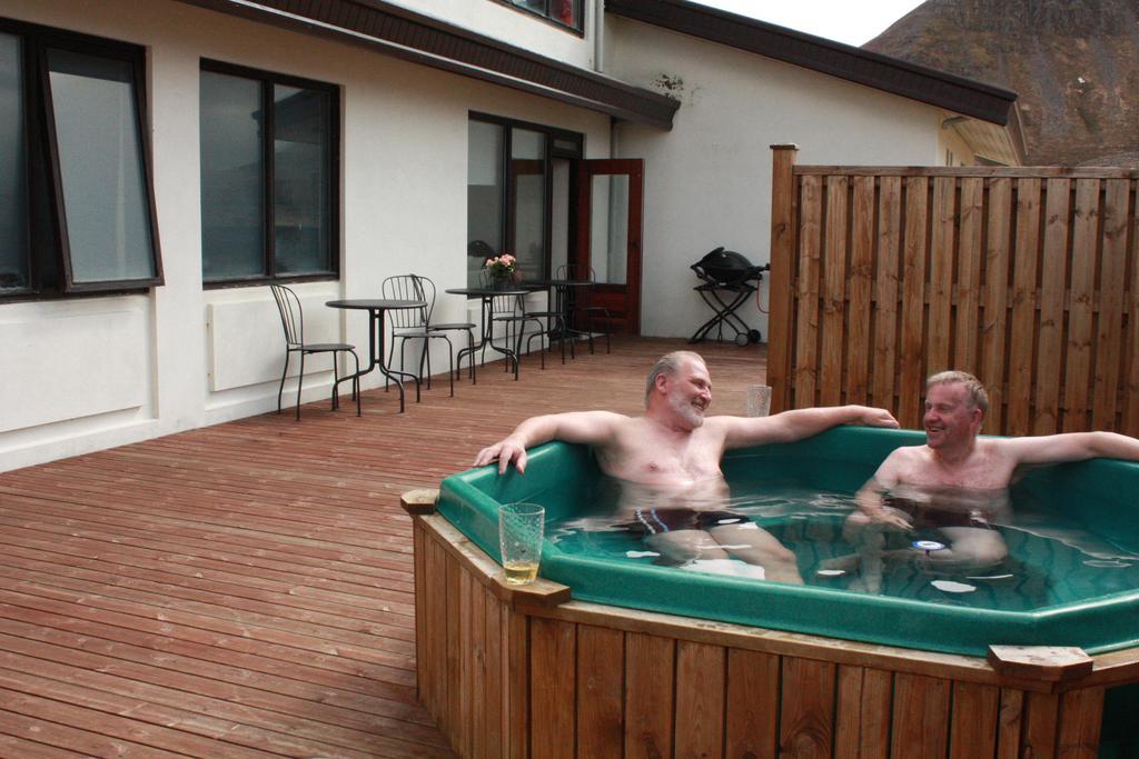 Reykjarholl Guesthouse Gimbur מראה חיצוני תמונה
