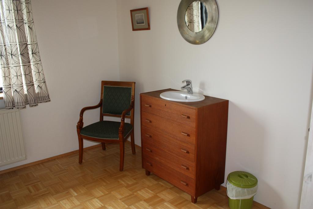 Reykjarholl Guesthouse Gimbur מראה חיצוני תמונה