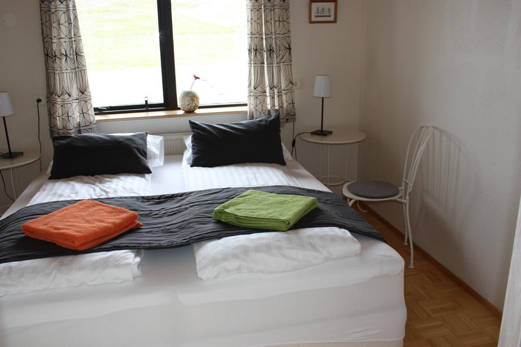 Reykjarholl Guesthouse Gimbur מראה חיצוני תמונה